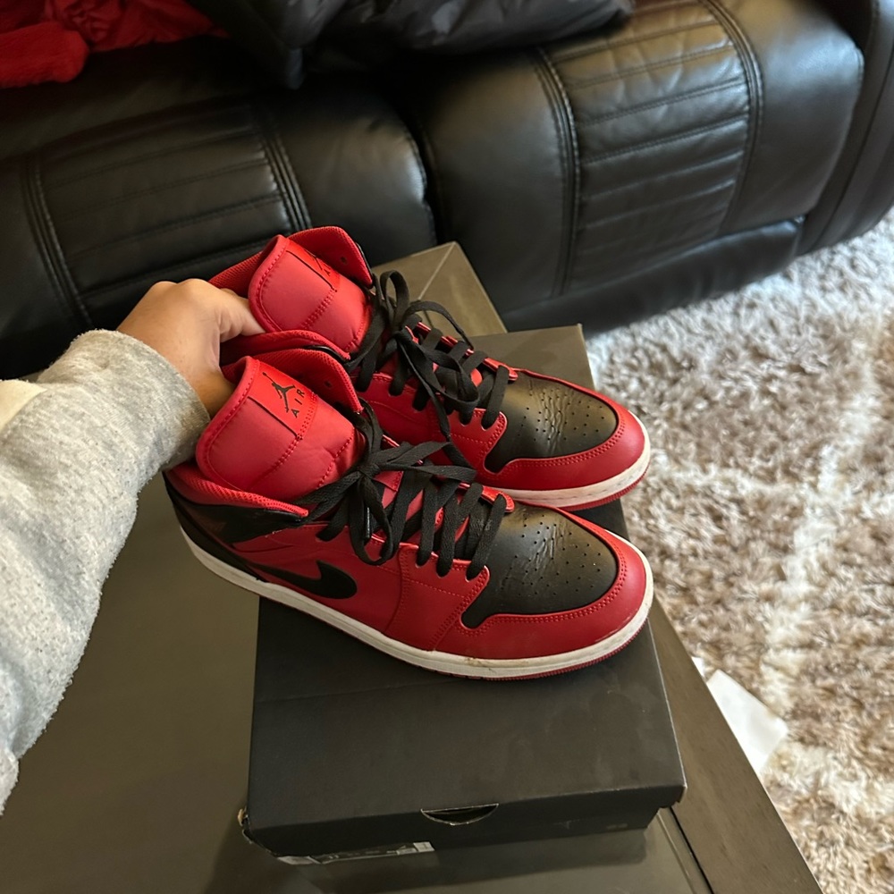 Jordan 1 Mid - Picture 5 of 8